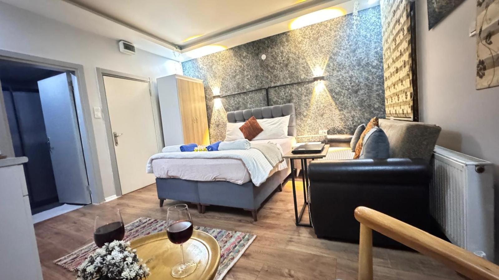 Taksim Camellia Suit Istanbul Bagian luar foto